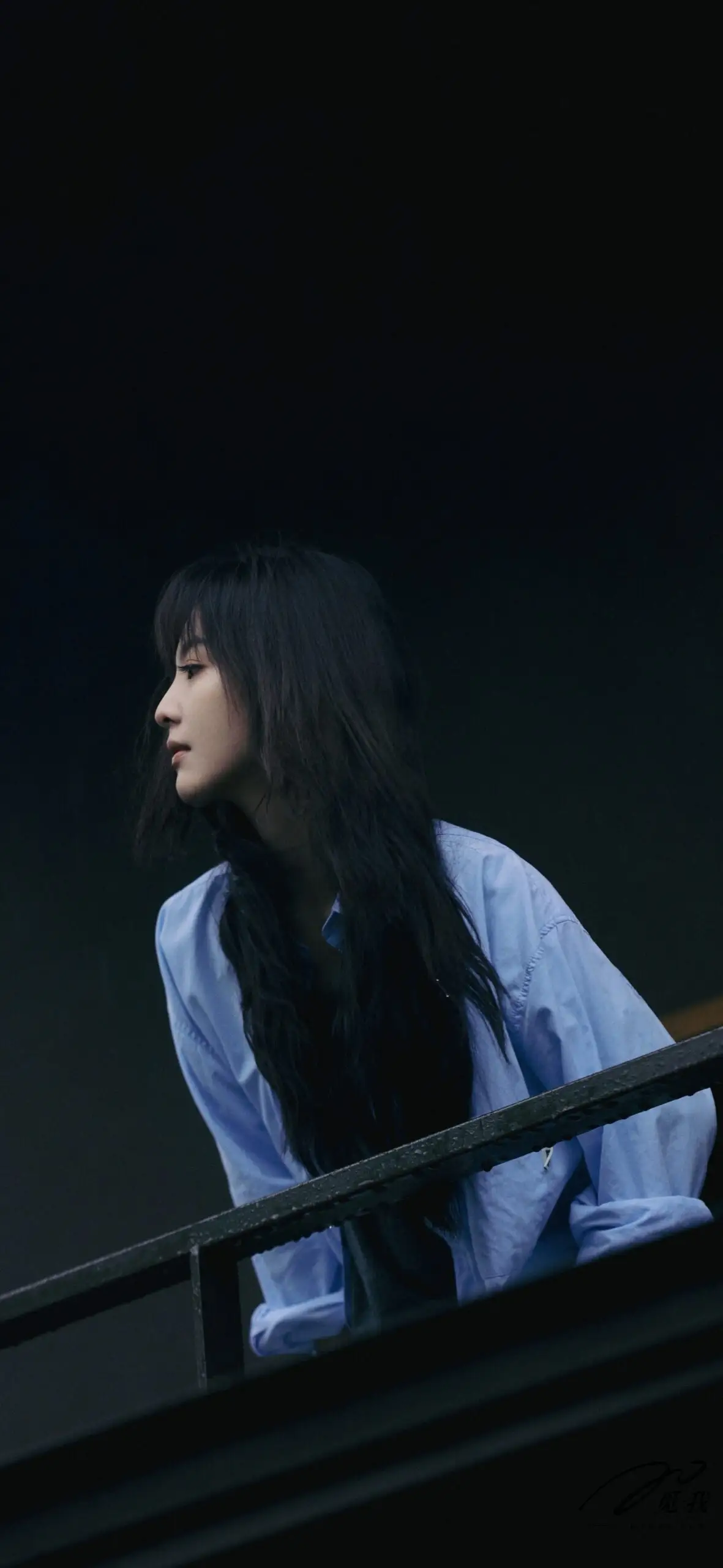 图片[35]-美图分享：章若楠 壁纸  蓝色衬衫，温柔中透着点点忧郁。-觅影网