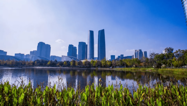 GCC vs Clang：C/C++ 编译器的优化策略与社区生态-解忧资源站