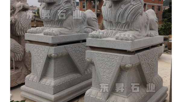 店铺门口放石狮子风水好吗